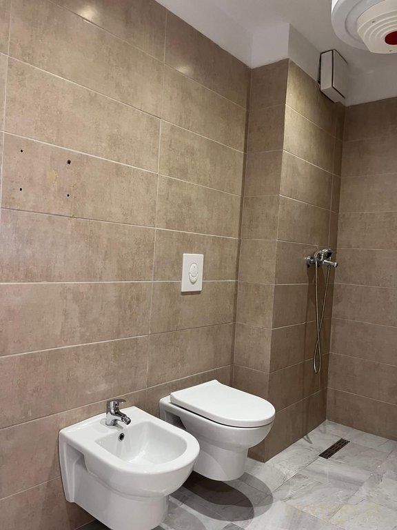 Jepet me qira apartament 2+1+2 te zona e Hipotekës