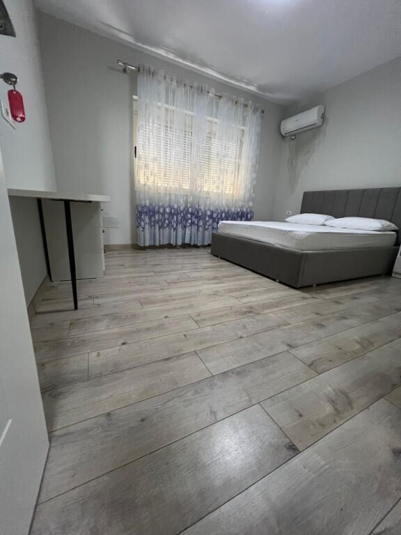 FOR RENT 2+1 APARTMENT WITH SEPARATE KITCHEN, CENTER, DURRES!