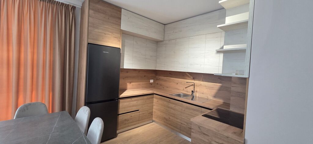 Qera, Apartament 1+1+Post Parkimi
