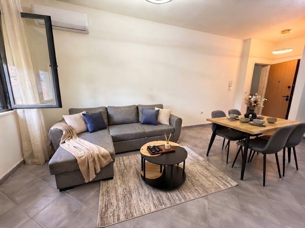 Qera, Apartament 2+1+2+Post Parkimi, Rruga Jordan Misja, Tirane.