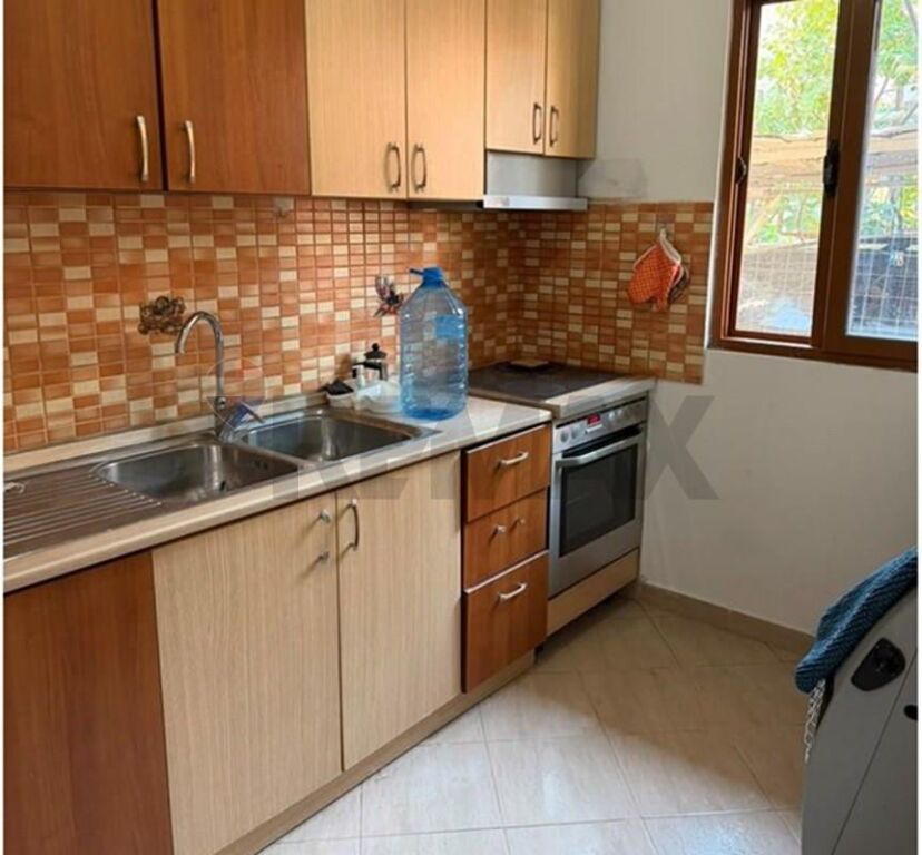 Private house - For Rent - Besim Alla Street, Tirana