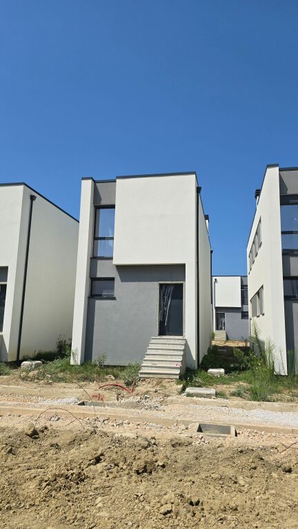 T3 Villa for Sale in Lalzi Bay – Turquoise Marina