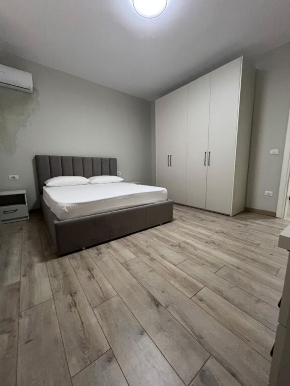 FOR RENT 2+1 APARTMENT WITH SEPARATE KITCHEN, CENTER, DURRES!