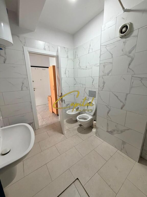 APARTAMENT ME QIRA 1+1 KOMPLEKSI KIKA 3 60.000 LEKE