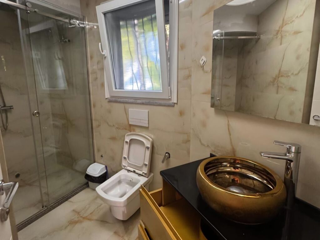 SHITET APARTAMENT 2+1 | LIQENI THATE, PRANE HOTEL RADISSON