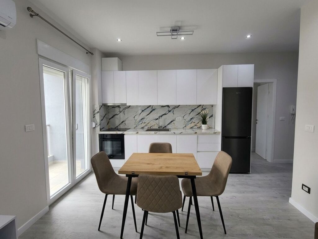 Qera, Apartament 1+1, Kodra e Priftit , Tiranë.