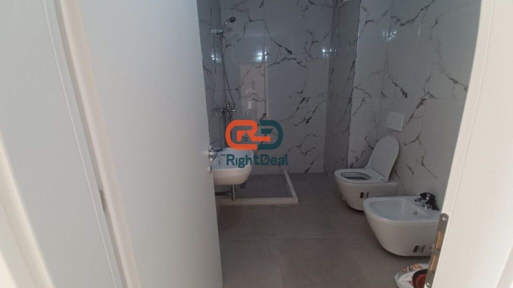 Near Pharmacy 10, Premises for Rent, Ideal for Offices or Clinics!!!