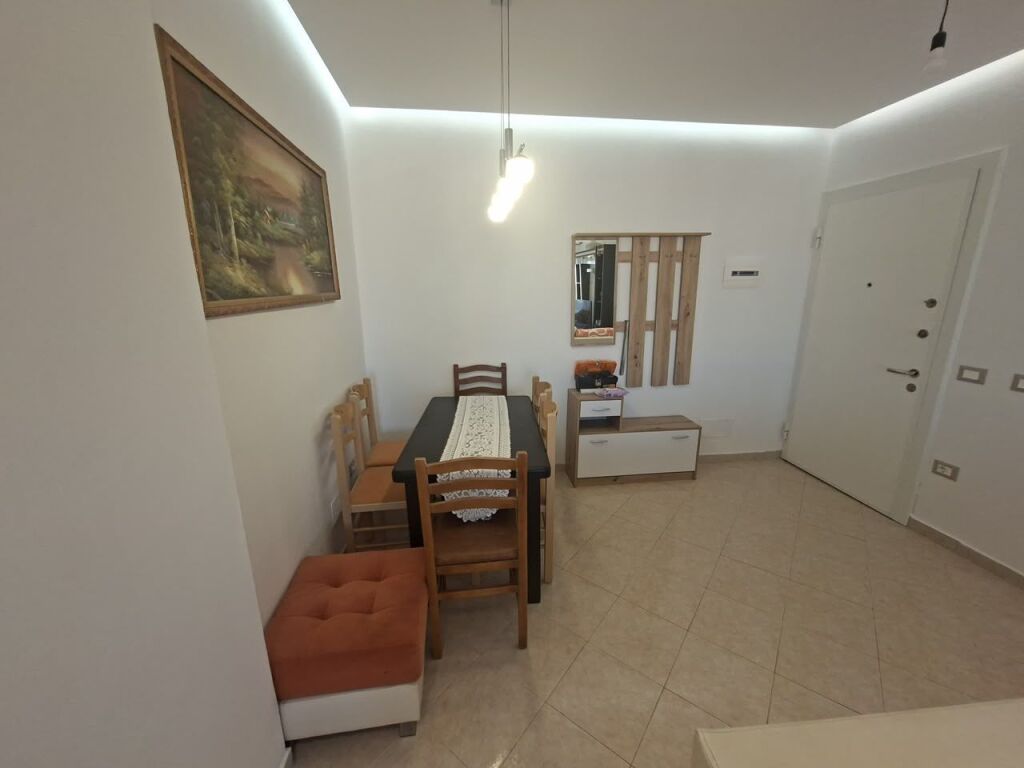 APARTAMENT 2+1 ME QIRA | ISH-FUSHA E AVIACIONIT