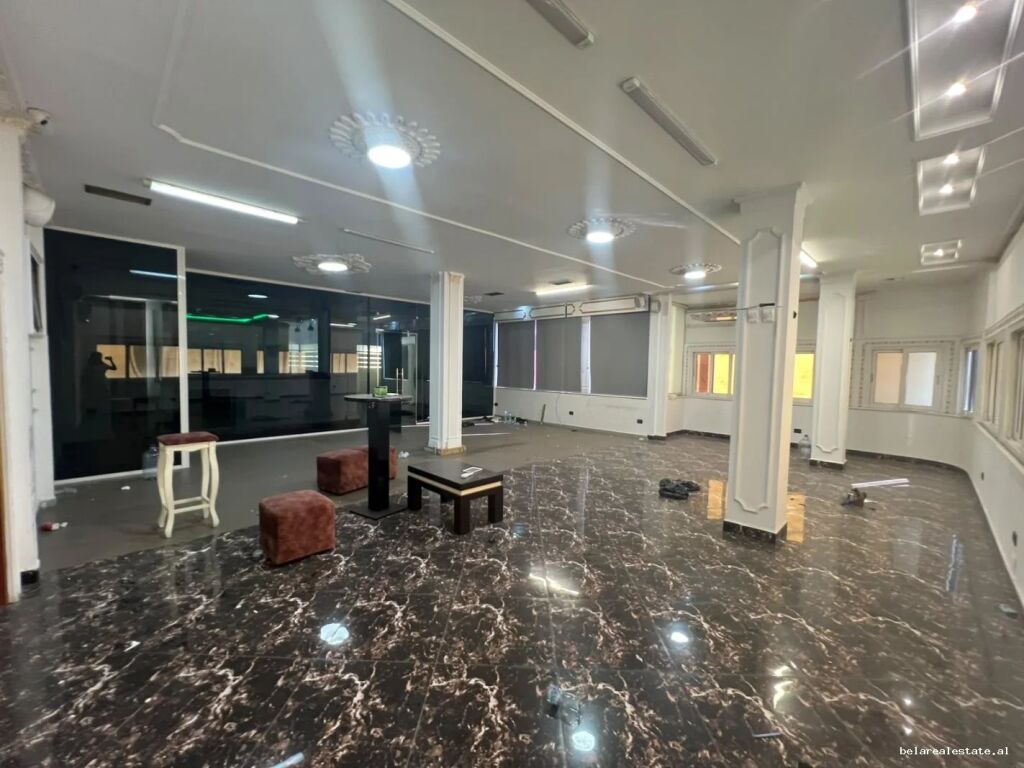 Zyre Me Qera Tek Ish-Restorant Durresi (ID BZ21033) Tirane