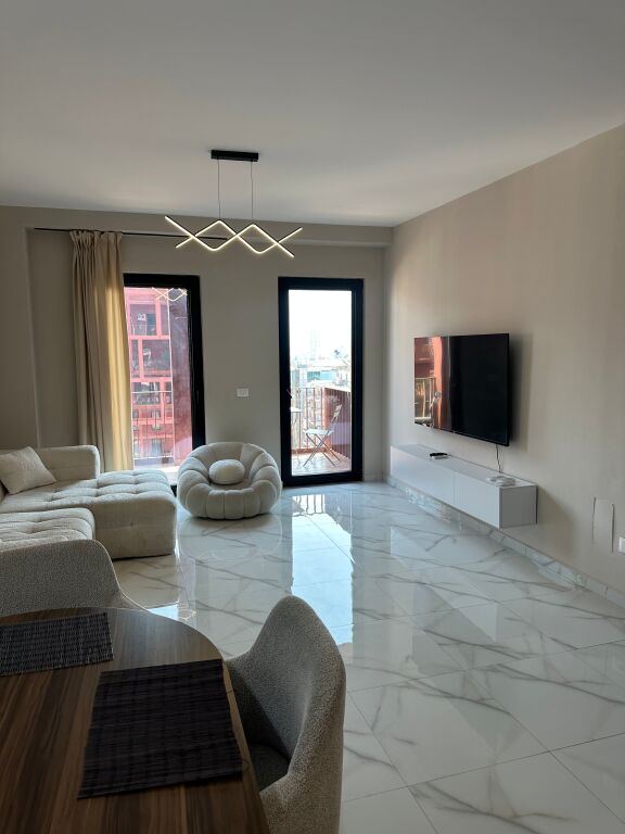 In Affitto – Appartamento 3+1 Tirana Garden Building