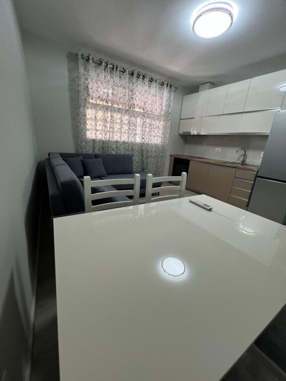 FOR RENT 2+1 APARTMENT WITH SEPARATE KITCHEN, CENTER, DURRES!