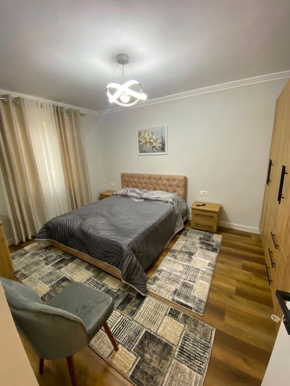 Apartment 2+1 for rent at 9-Katshet, Center, Skenderbej Square, New Bazaar.