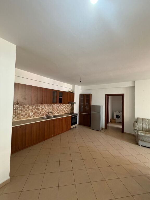 2+1,with mortgage of the signatory in Astir,145,000 euros