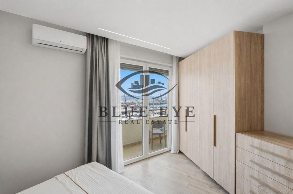 🏡 Apartment for Rent – Port Street, Durrës