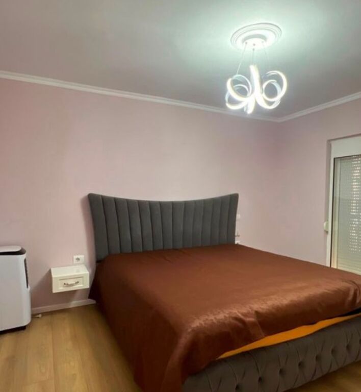 Apartament 3+1 dhe Parking me Qera