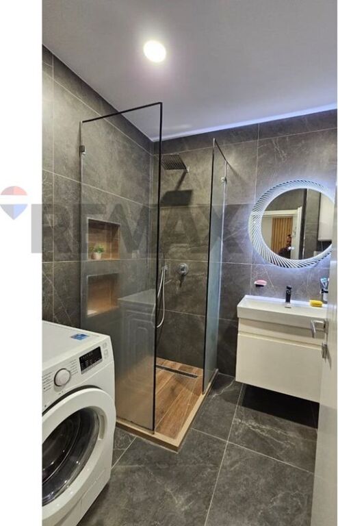 Jepet me qira apartament 2+1 te Zogu i Zi!