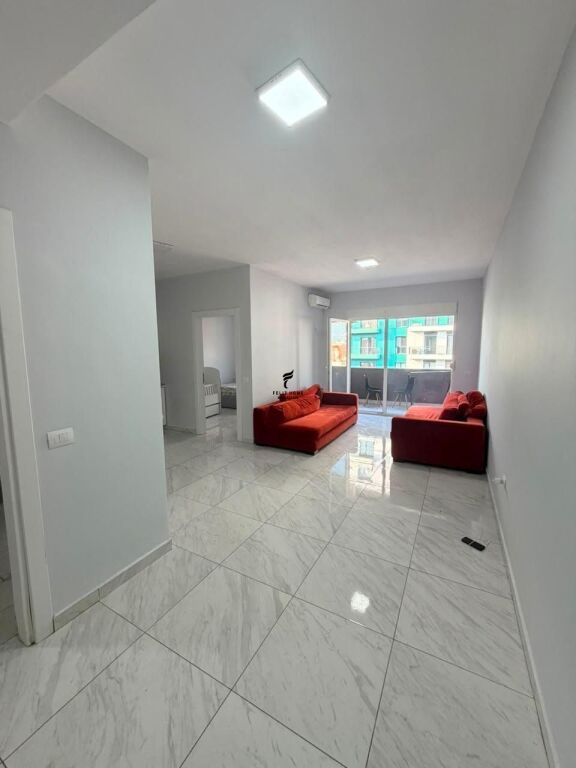 APARTAMENT ME QERA 1+1 KOMUNA E PARISIT 60.000 LEKE FH-88864