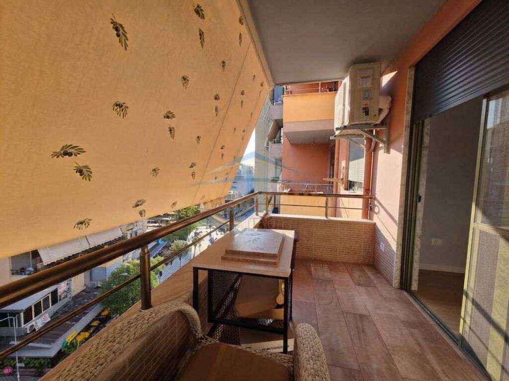 Rent, Apartment 2+1, Paris Commune