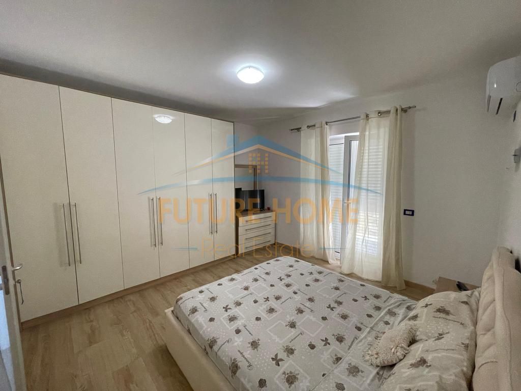 Qera, Shtëpi Private + Truall, Selitë, Tiranë