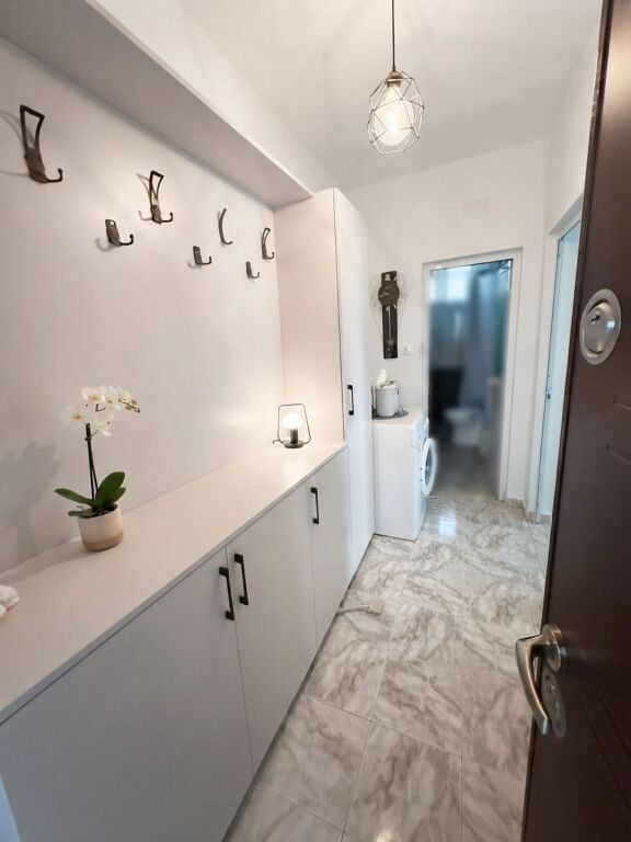 Apartament 1+1, 70 m² pranë Xhamisë së Tabakëve!