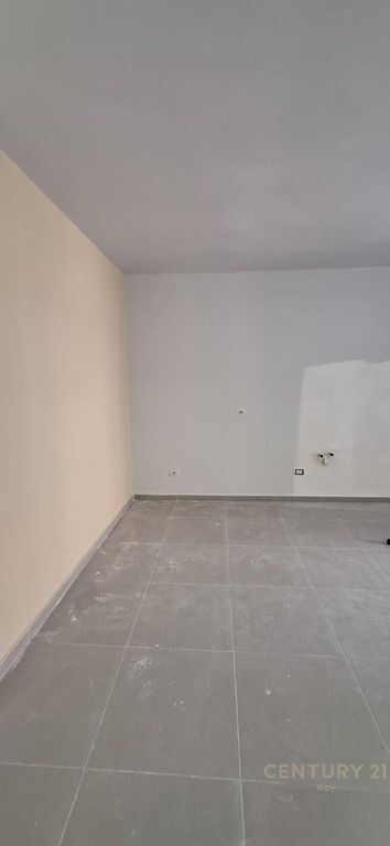 Appartamento 2+1 in vendita a Golem, Durrës