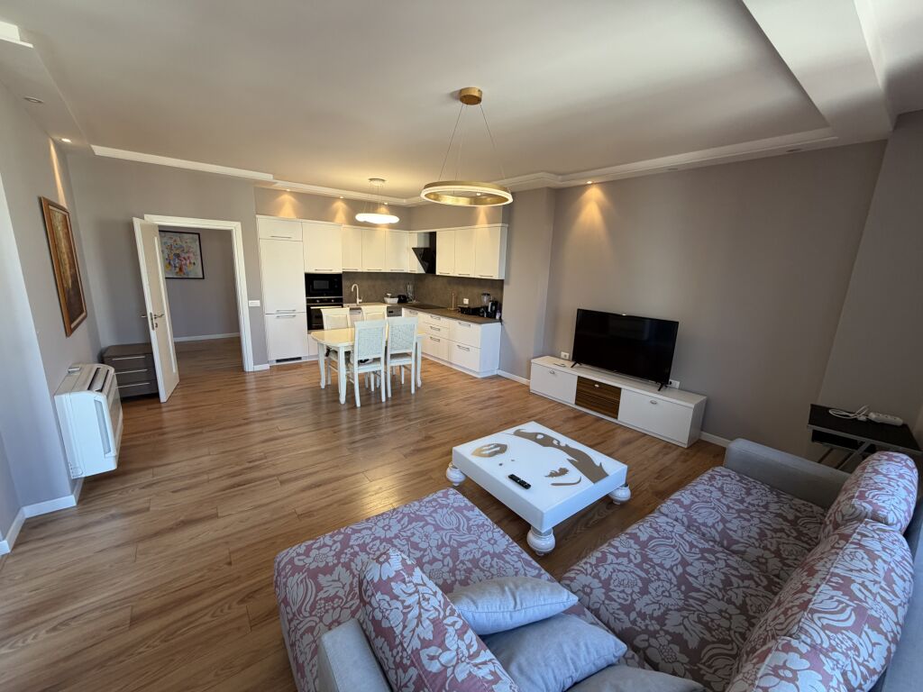 Perball Toptanit, Apartment 2+1+2 per qira