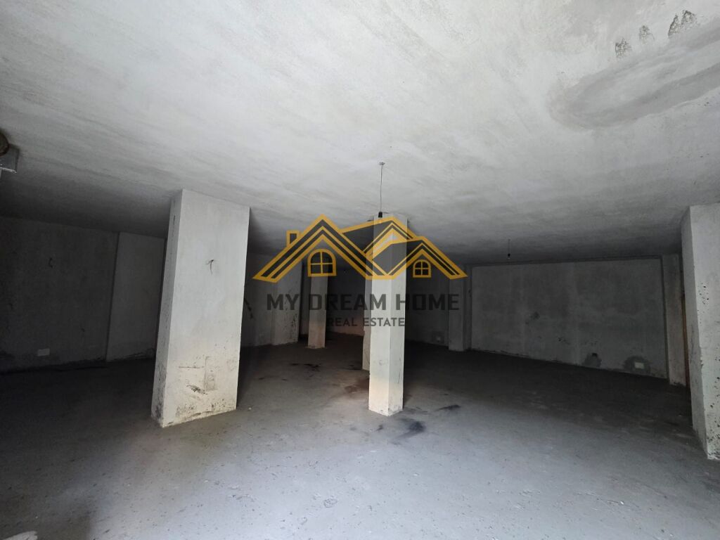 SHITET AMBIENT KOMERCIAL QENDER DURRES!