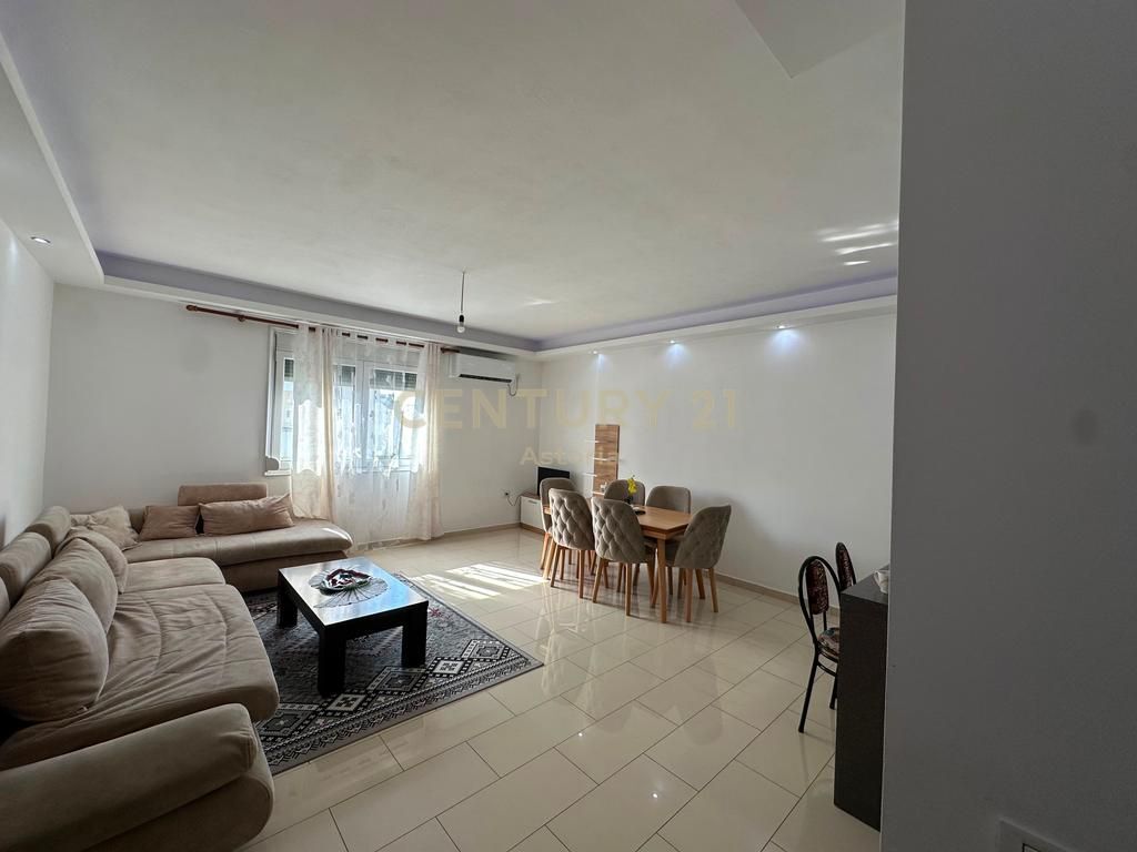 Apartament 2+1 për Shitje në Yzberish, me hipotekë!