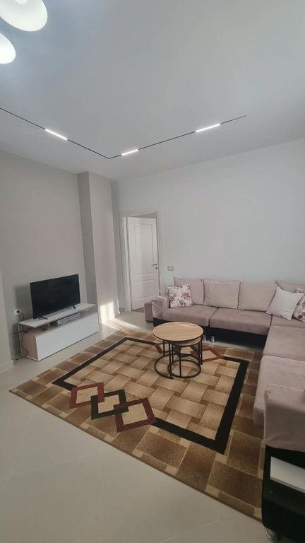 Qera, Apartament 1+1+ Post Parkimi, Rruga Siri Kodra, Tirane.