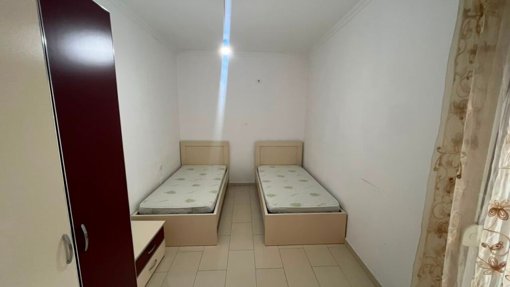 SHITET APARTAMENT 2+1 + BALLKON YZBERISHT