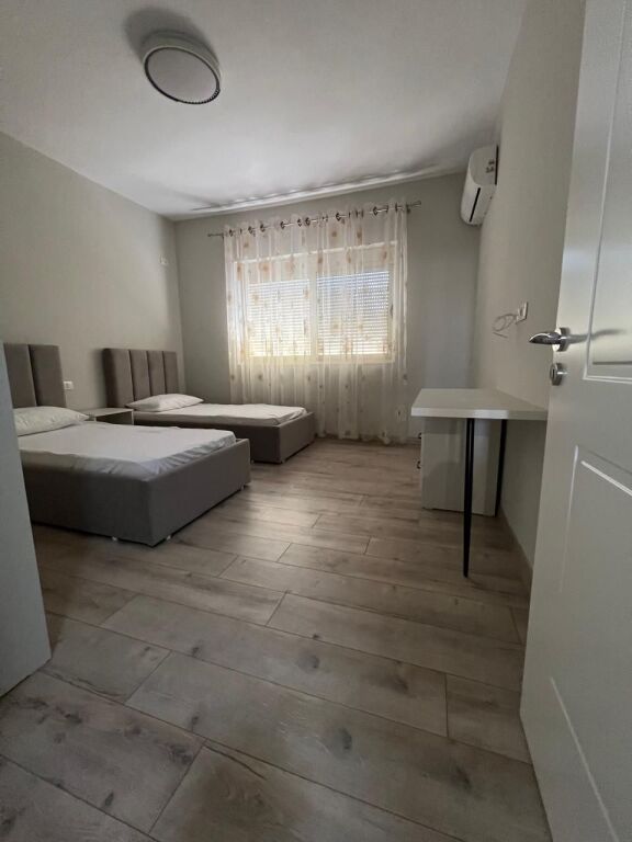 FOR RENT 2+1 APARTMENT WITH SEPARATE KITCHEN, CENTER, DURRES!