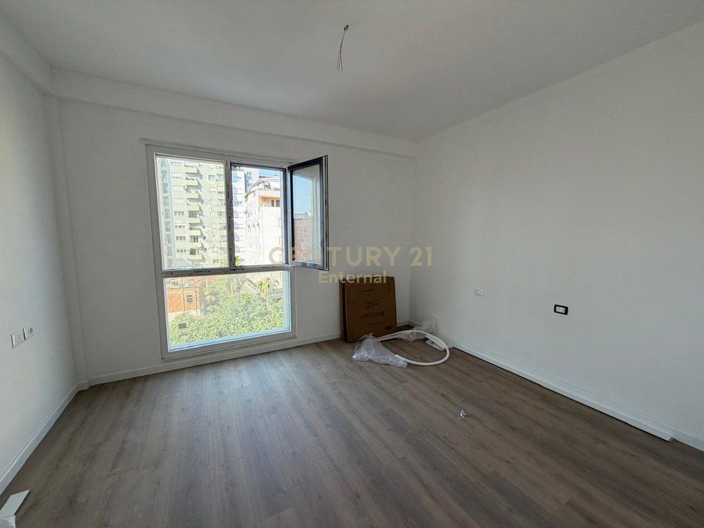 Office Space for Rent – New Bazaar