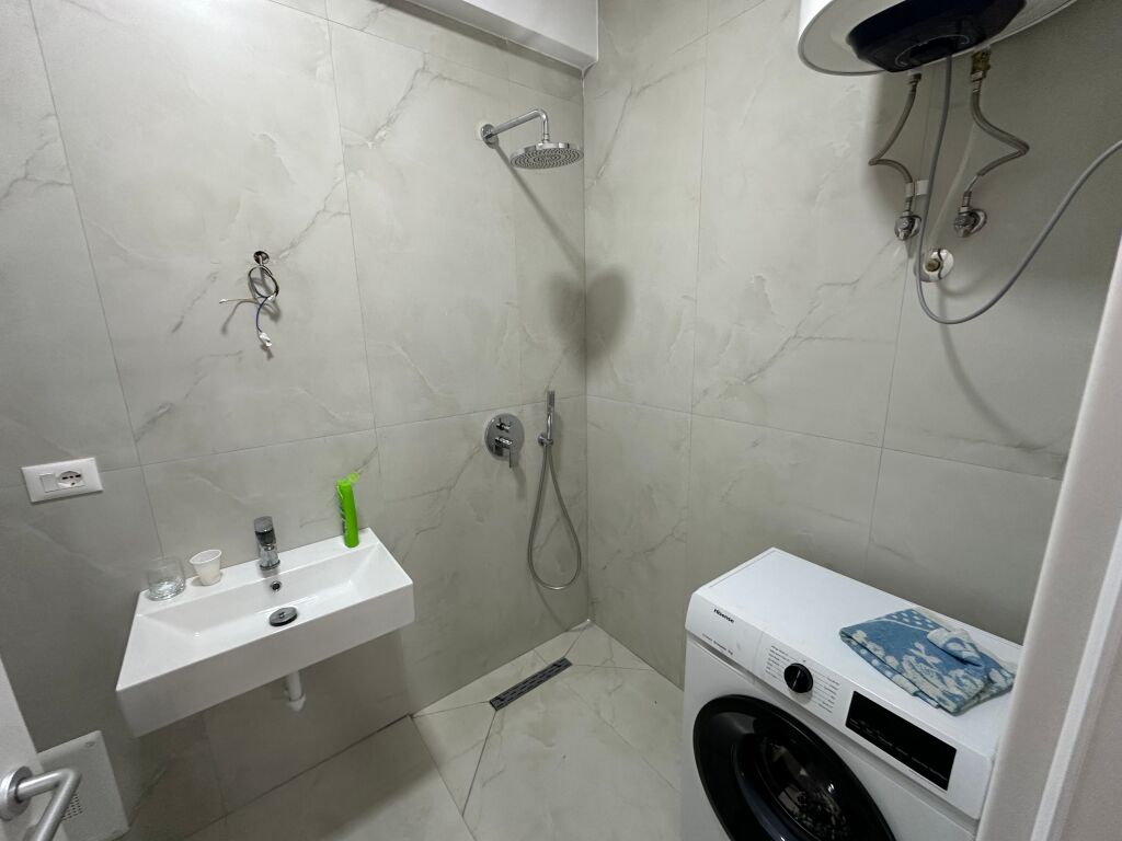 In Fresk apartment for rent 37,000 leke