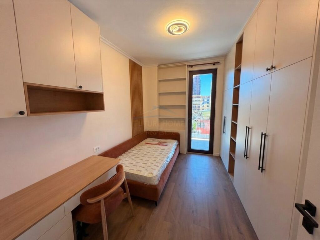 Qira, Apartament 2+1+2+ Post Parkimi, Altana Luxury Residence, Rruga e Kosovarëve, Tiranë.