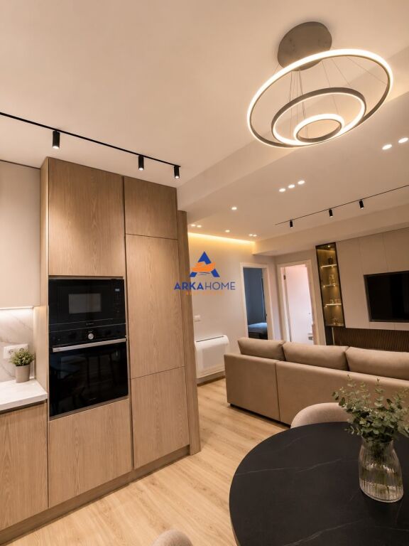 APPARTAMENTO IN AFFITTO 2+1+BALCONE+POSTO AUTO "RESIDENZA KODRA E DIELLIT 2,KODRA E DIELLIT" 1000 EURO