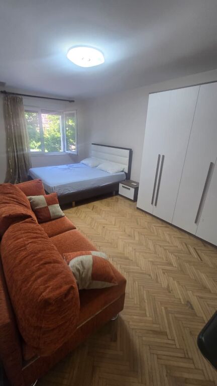 🏡 Jepet me Qira 2+1 📍Rruga e Durrësit💰 80,000 lekë/muaj bruto