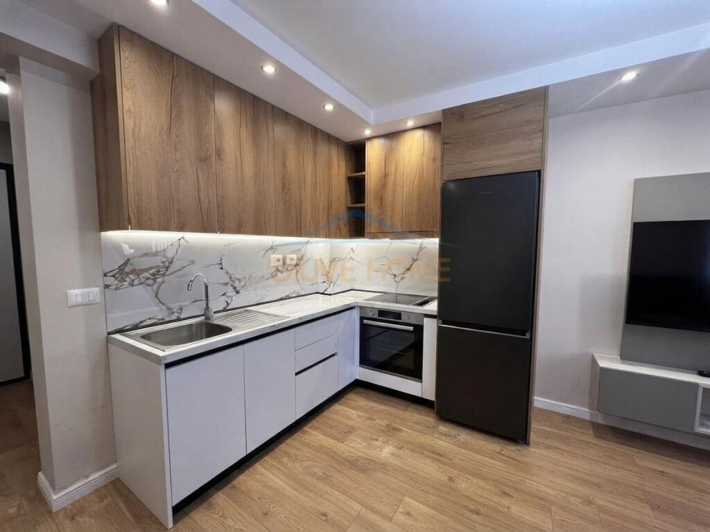 RENT APARTMENT 1+1 BLLOKU, TIRANA