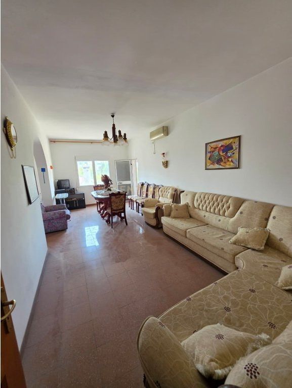 Appartamento 3+2+1 Balcone + Garage in vendita a Spiaggia, Durazzo