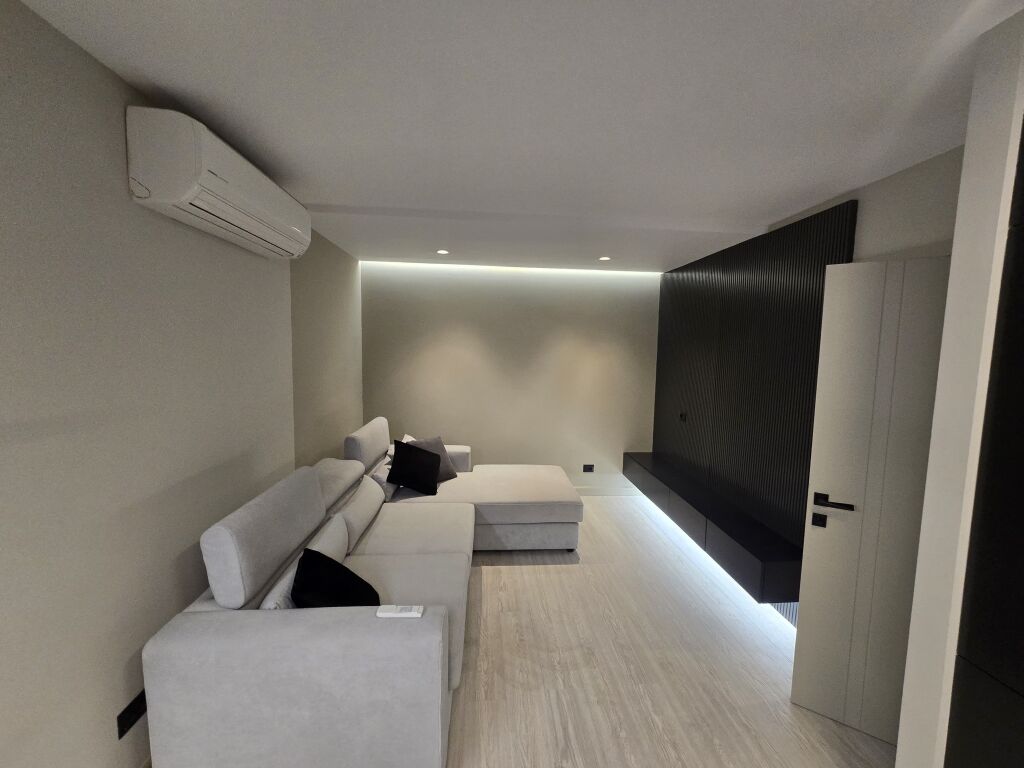 SHITET APARTAMENT 2+1 – GOLEM | VIJË E PARË ME DETIN !