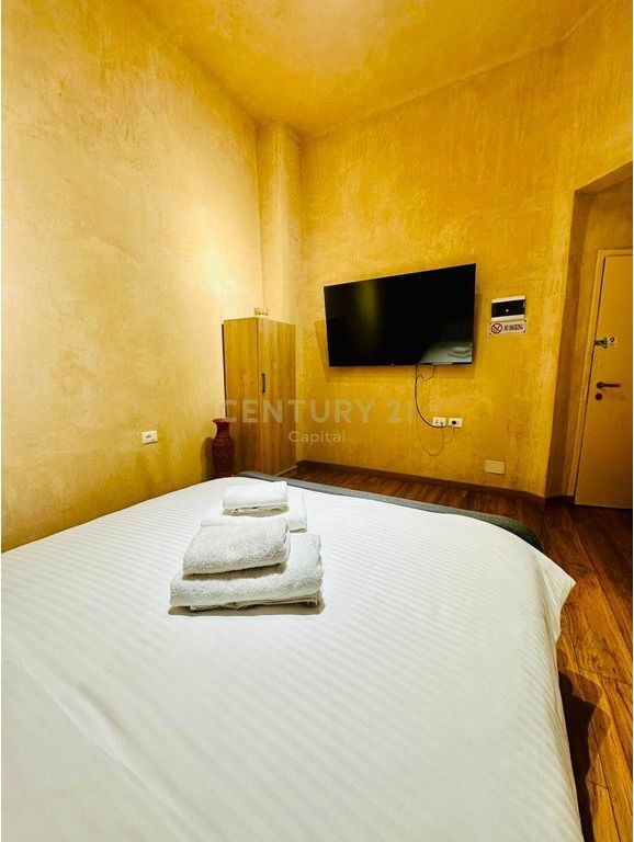 Biznes Airbnb në shitje te Rruga e Durrësit!
