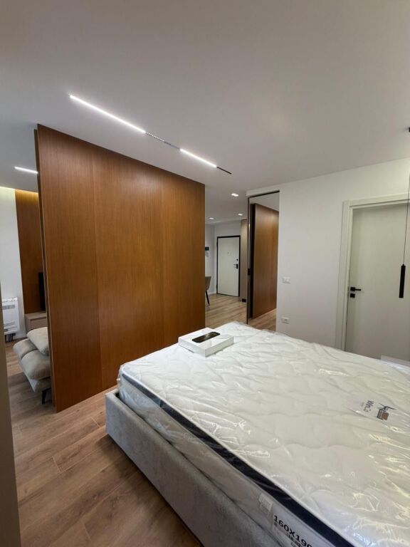 Apartament 1+1 per qera Fusha e Aviacionit !