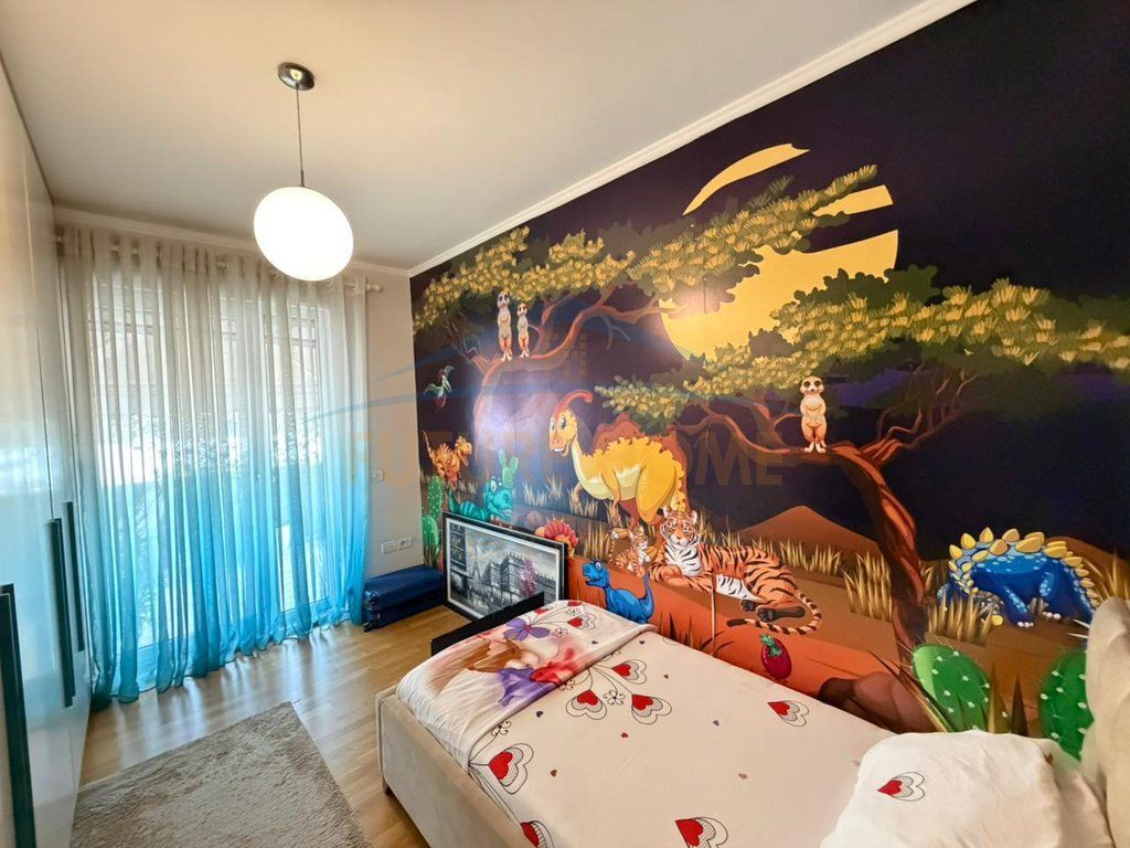 Rent, Apartment 2+1+2+ Veranda, New Ring, Tirana