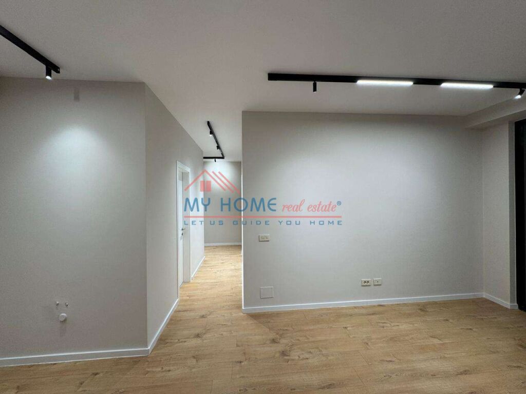 Zyre me qera tek Rruga Mine Peza Tirane
