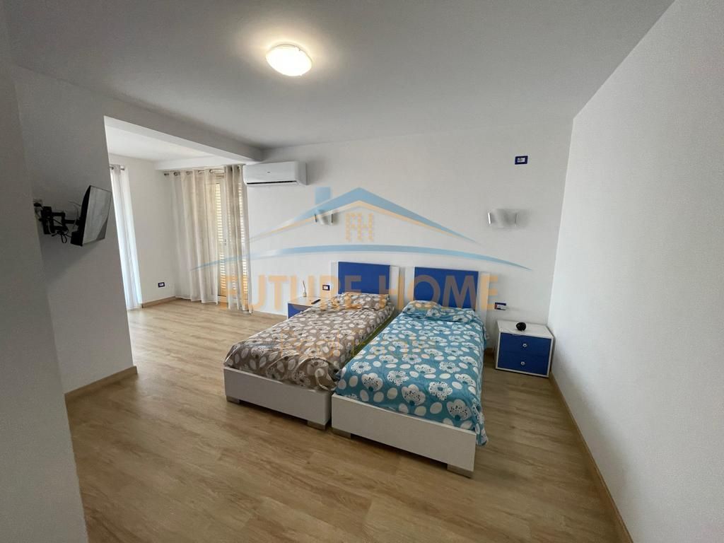 Qera, Shtëpi Private + Truall, Selitë, Tiranë