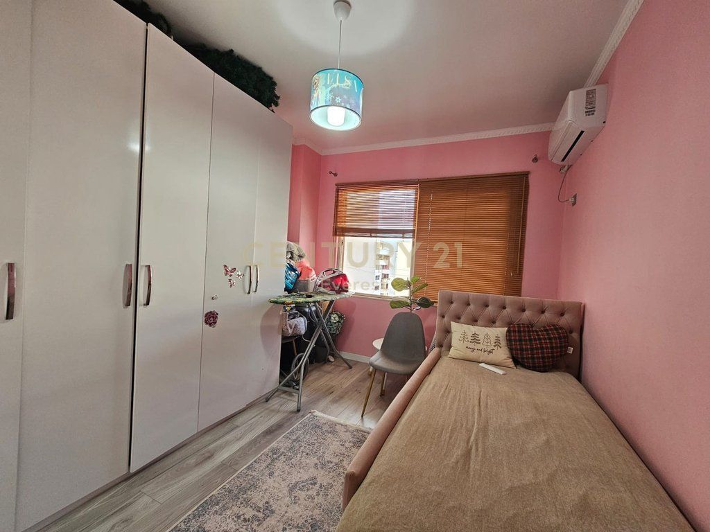 YZBERISHT, APARTMENT 2+1+2+PARKING FOR RENT 700 € /Month 65,000 Lek /Month