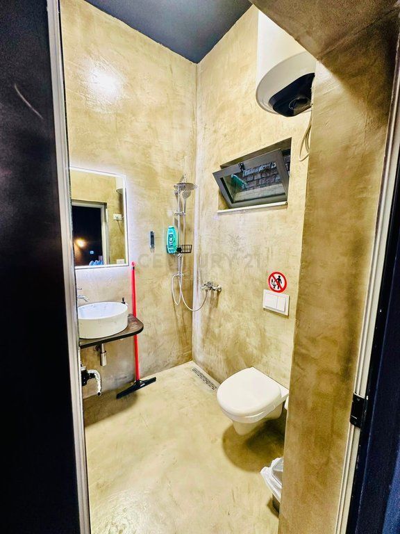 Biznes Airbnb në shitje te Rruga e Durrësit!