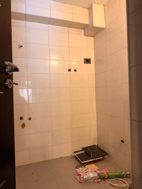 Locale Commerciale vicino a UKD – In Affitto o In Vendita