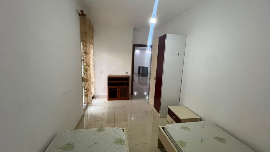 SHITET APARTAMENT 2+1 + BALLKON YZBERISHT