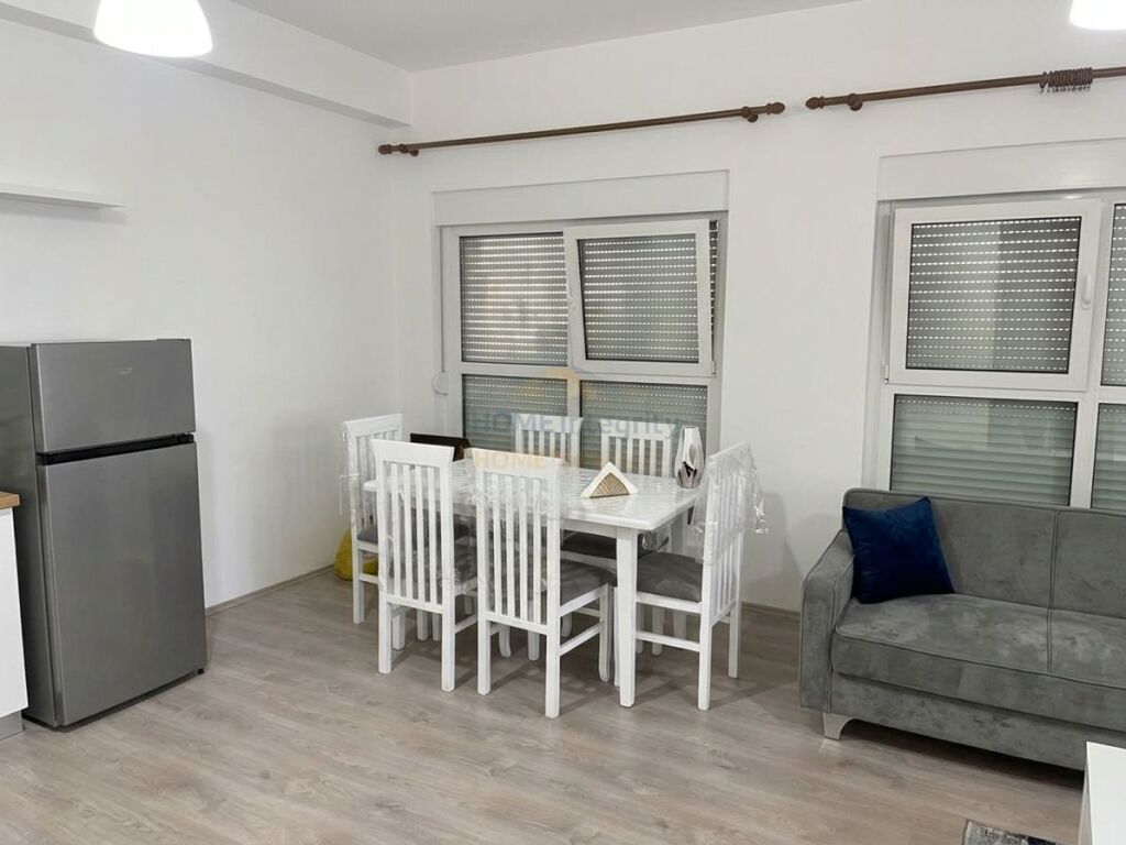 Affitto, Appartamento 2+1+2, Complesso Mangalem, Tirana.