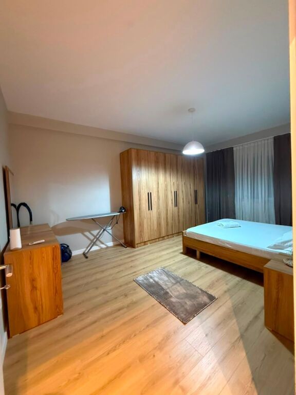 🏡 APPARTAMENTO IN AFFITTO 1+1 – ASTIR  📍 Posizione: Astir, Tirana💰 Affitto: 60.000 lek/mese